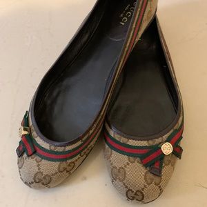 Gucci flats
